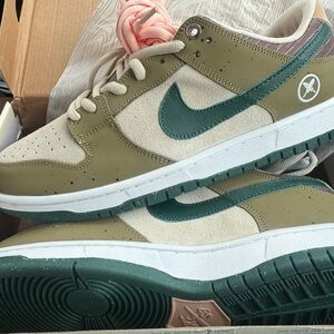 Nike Olive and Beige Sneakers